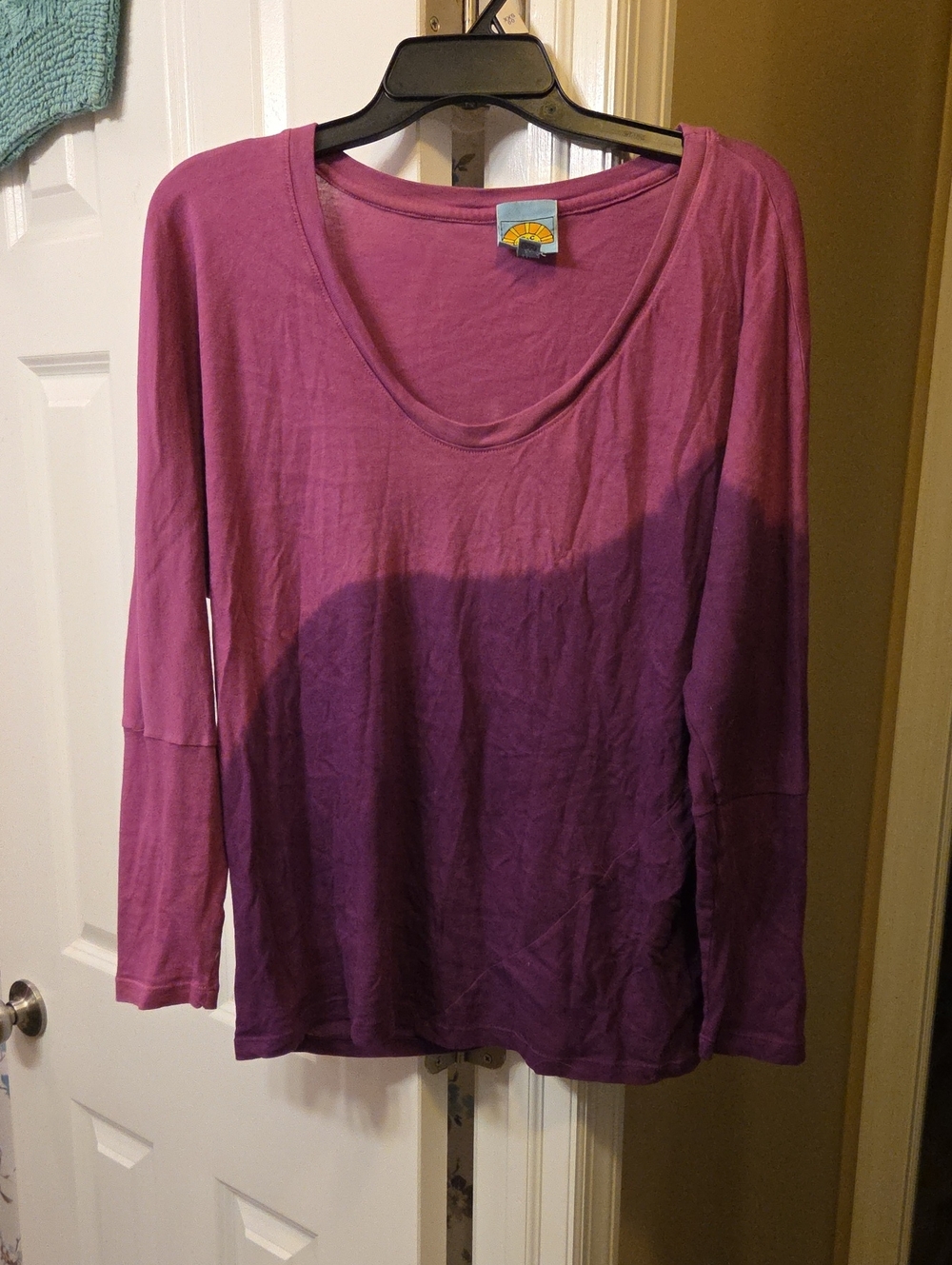 $5/$25- C.C Women's Purple Ombre Scoop Neck Long Sleeve Top
